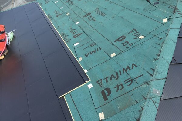 屋根塗装と葺き替え、カバー工法のどれで工事をした方がいい？