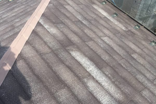 東京都小平市にて外壁塗装用の屋根洗浄作業！