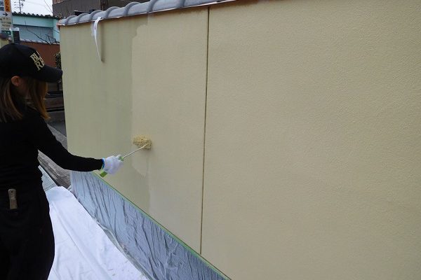 東京都東大和市　外構塗装　高圧洗浄の重要性　3度塗り