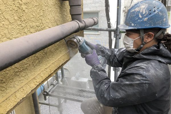 東京都東大和市　M様邸　外壁塗装・付帯部塗装　クラックの種類　構造クラックは緊急性が高いです。