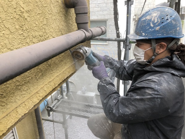 東京都東大和市　M様邸　外壁塗装・付帯部塗装　クラックの種類　構造クラックは緊急性が高いです。
