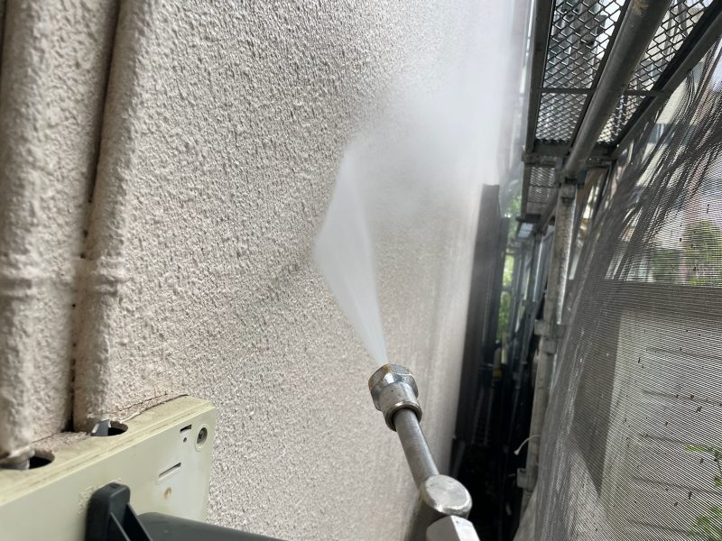 東京都東大和市　S様邸　外壁塗装工事　建物全体をきれいにする高圧洗浄