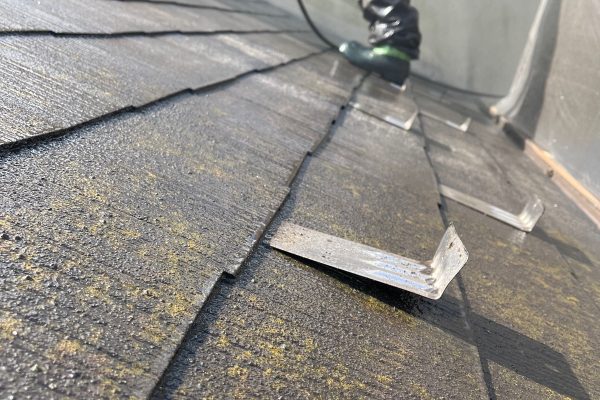 東京都立川市　T様邸　屋根・外壁塗装工事　屋根の高圧洗浄
