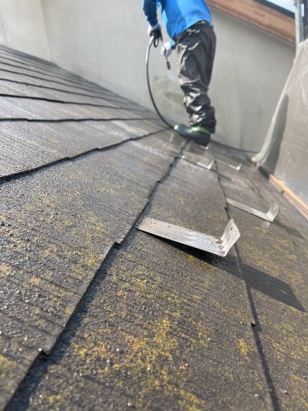 東京都立川市　T様邸　屋根・外壁塗装工事　屋根の高圧洗浄