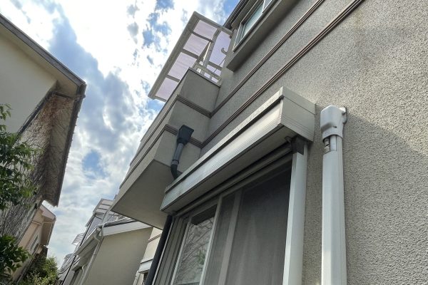 東京都立川市　T様邸　屋根・外壁塗装工事　シャッターボックスの塗装
