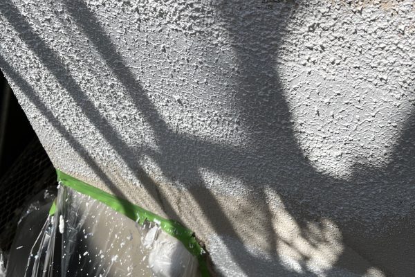 東京都立川市　T様邸　屋根・外壁塗装工事　外壁クラック補修　下塗り〜パターン付け
