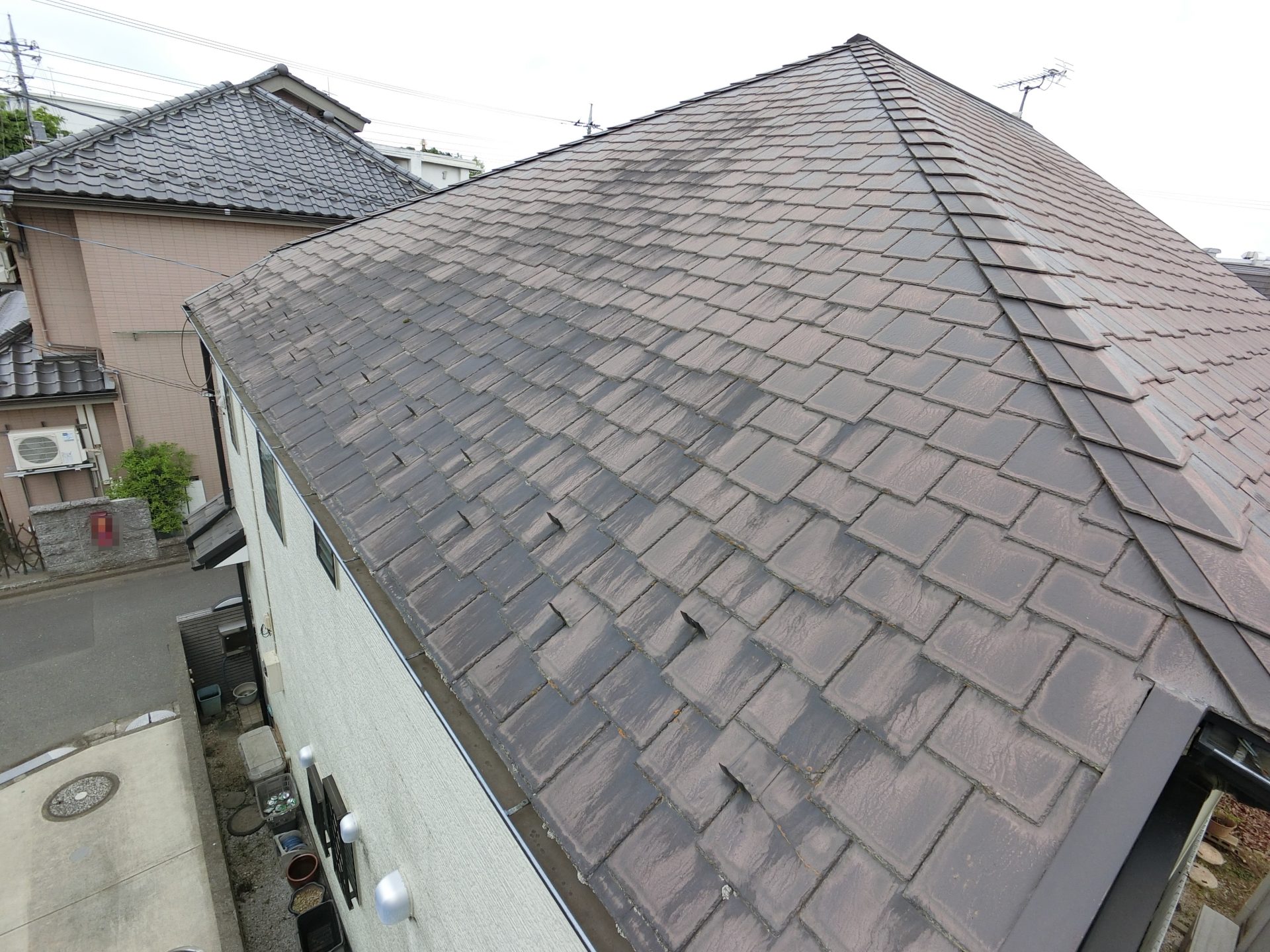 東京都立川市　W様邸　外壁塗装・屋根カバー工事　棟部材の撤去作業