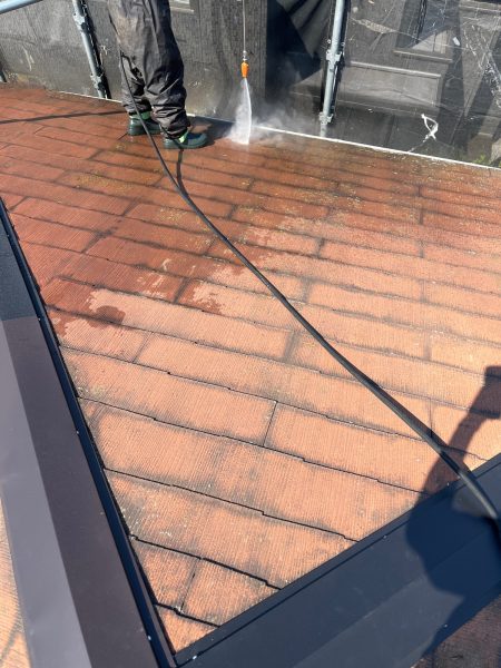 東京都東大和市　M様邸　屋根・外壁塗装工事　高圧洗浄作業