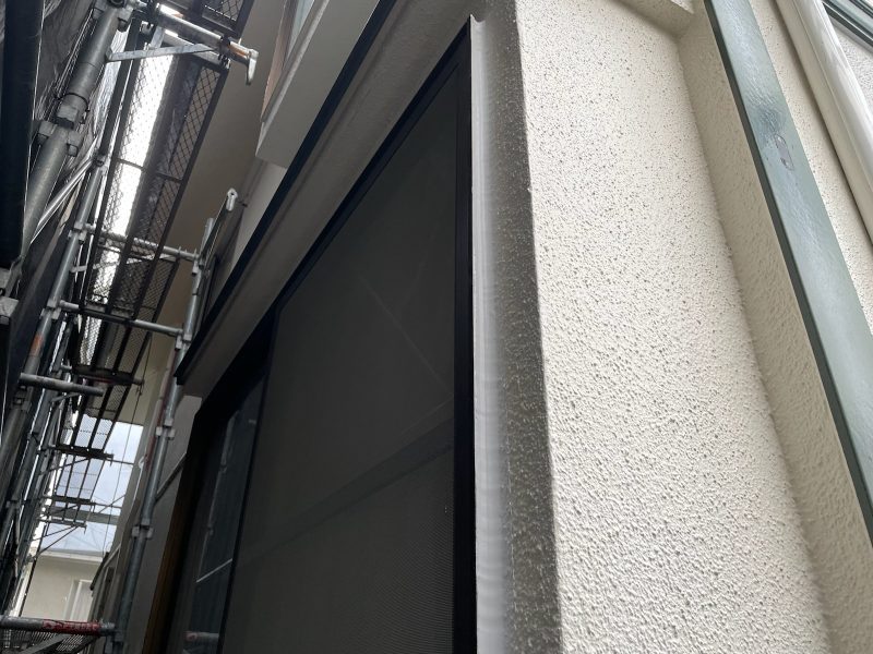 東京都東大和市　A様邸　屋根・外壁塗装工事　窓のシーリング打ち工事