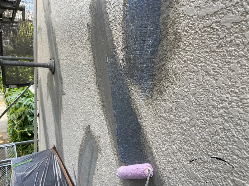 東京都東大和市　M様邸　外壁塗装工事　外壁のクラック補修とパターン塗装