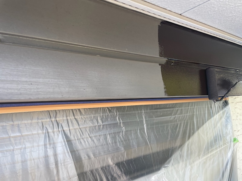 東京都東大和市　K様邸　屋根塗装・外壁塗装工事　付帯部　シャッターボックスの塗装を行いました！