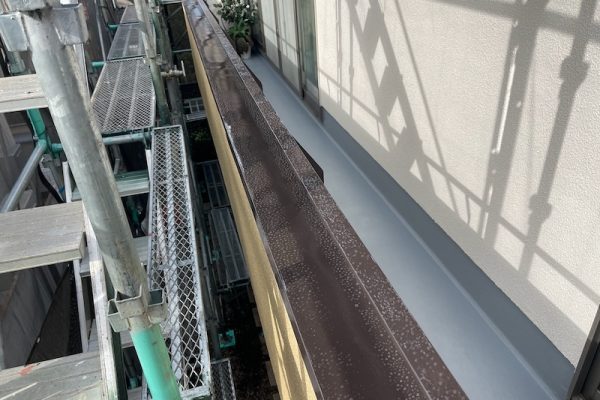 東京都小平市｜ベランダ防水工事 トップコート塗装を行いました！