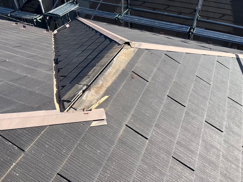 屋根カバー工事 施工前〜ルーフィング敷設までをレポート|東京都東大和市