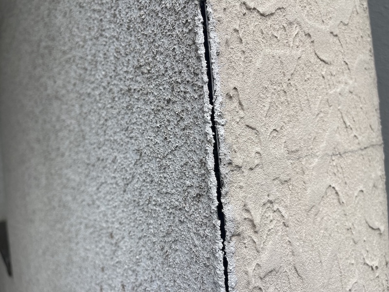 T様から屋根と外壁の塗装工事のご依頼！施工前と劣化症状をレポート！｜東京都小平市