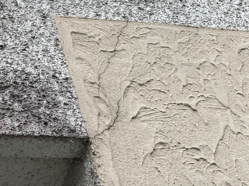 T様から屋根と外壁の塗装工事のご依頼！施工前と劣化症状をレポート！｜東京都小平市