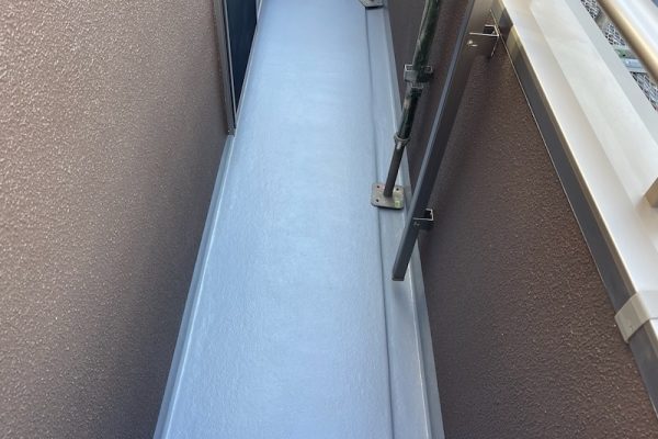 ベランダFRP防水のトップコートを再塗装！｜東京都小平市