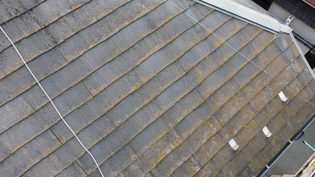 なぜ屋根塗装が必要なのか?劣化リスクと「質の高い施工」を見極めるためのポイント