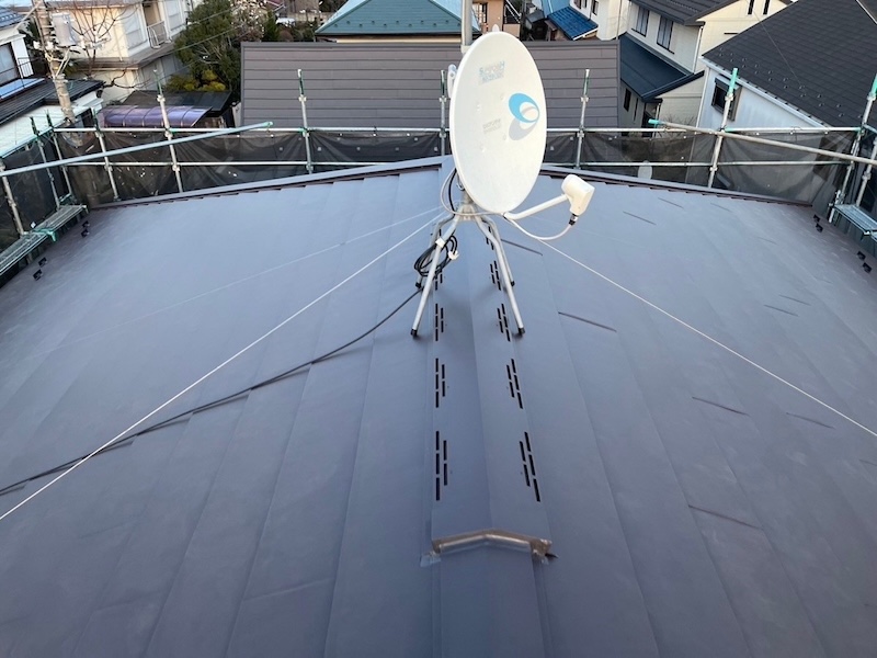 東京都東大和市 U様邸 屋根カバー工事・外壁塗装工事「屋根工事の提案やその説明の詳細があり、工事を終えるまでずっと丁寧な対応でした」