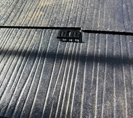 雨漏りを防ぐ縁切り部材 「タスペーサー」とは何か