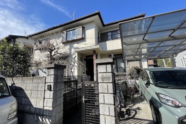 東京都東大和市 H様邸 外壁塗装・屋根漆喰補強工事「家の工事のことで詳しく説明があり、わかりやすかったです。出来栄えも満足しています」