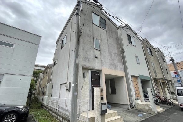 東京都小平市 T様邸 屋根塗装・外壁塗装工事「外壁が割れているのを丁寧に直してくれました。職人さんに感謝しています」