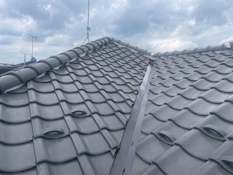 東京都東大和市 H様邸 外壁塗装・屋根漆喰補強工事「家の工事のことで詳しく説明があり、わかりやすかったです。出来栄えも満足しています」