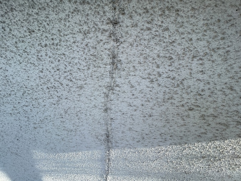 東京都昭島市｜外壁クラックを補修、Uカットシーリング